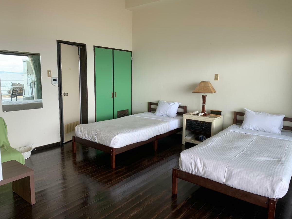 โฮเต็ล แอนด์ เรสเทอรองต์ ออน เดอะ บีช ลิว Hotel โมโตบุ ภายนอก รูปภาพ